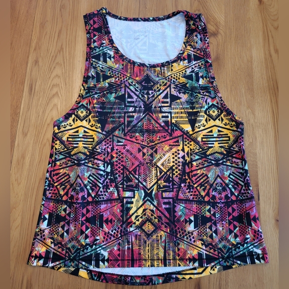 Reebok Multicolor Geometric Pattern Tank - Picture 2 of 7